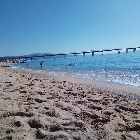 Pb 30min Sagrada Familia, 10 Min Playa * 巴达洛纳